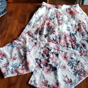 New Flowy Flower Wide Legged Pants Iris Basics LG